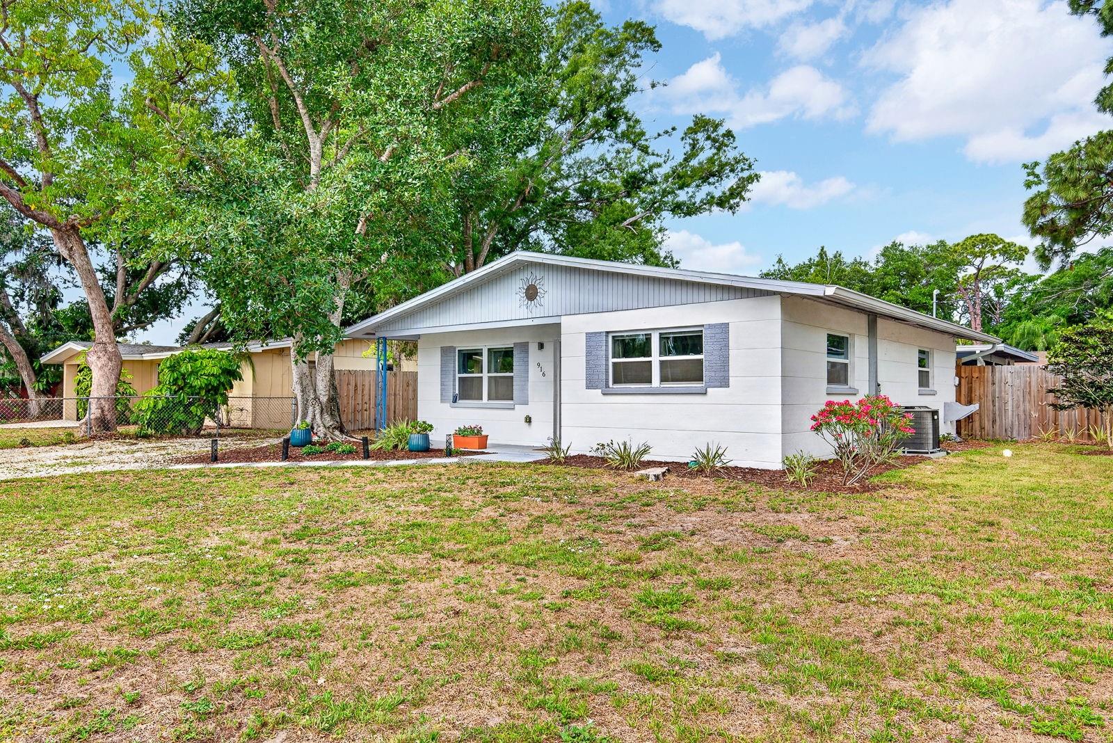 ROBIN HOOD WOODS - Residential