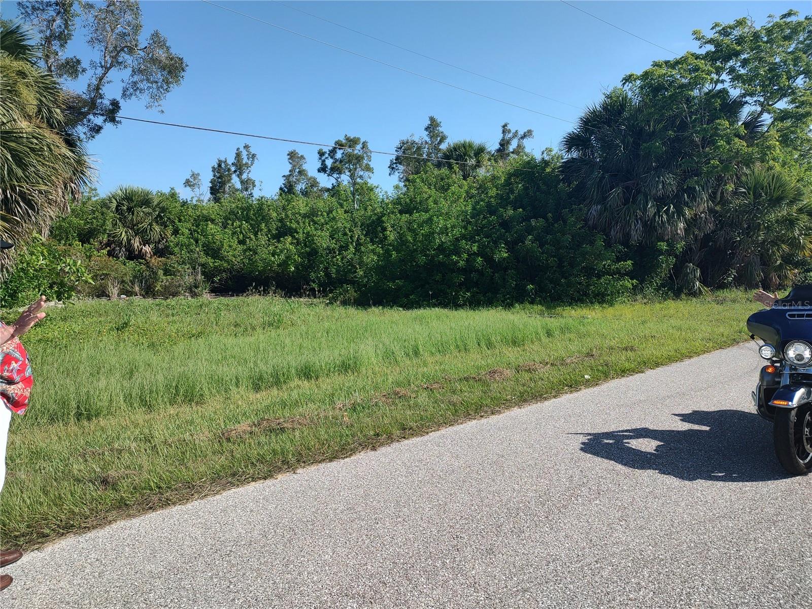 Builders !!! Developers / Investors, great opportunity to own a triple lot. Build one house, or build three. Enjoy the tranquility of historic El Jobean, perfectly located by the river, halfway between busy Port Charlotte to the east with everything you could ask for in food, shopping, entertainment, and the best beaches in America on the gulf coast of Siesta Key to the west.
