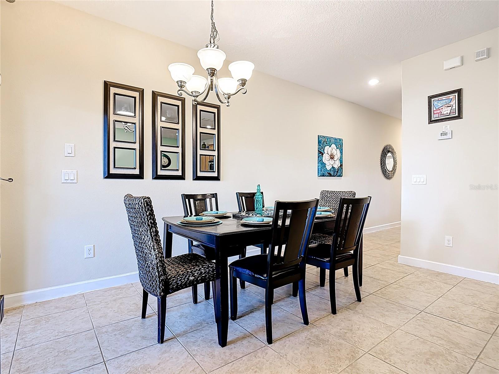 PARADISE PALMS RESORT PH 2 - Residential Lease