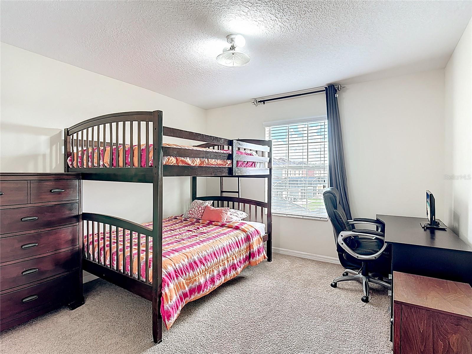 PARADISE PALMS RESORT PH 2 - Residential Lease