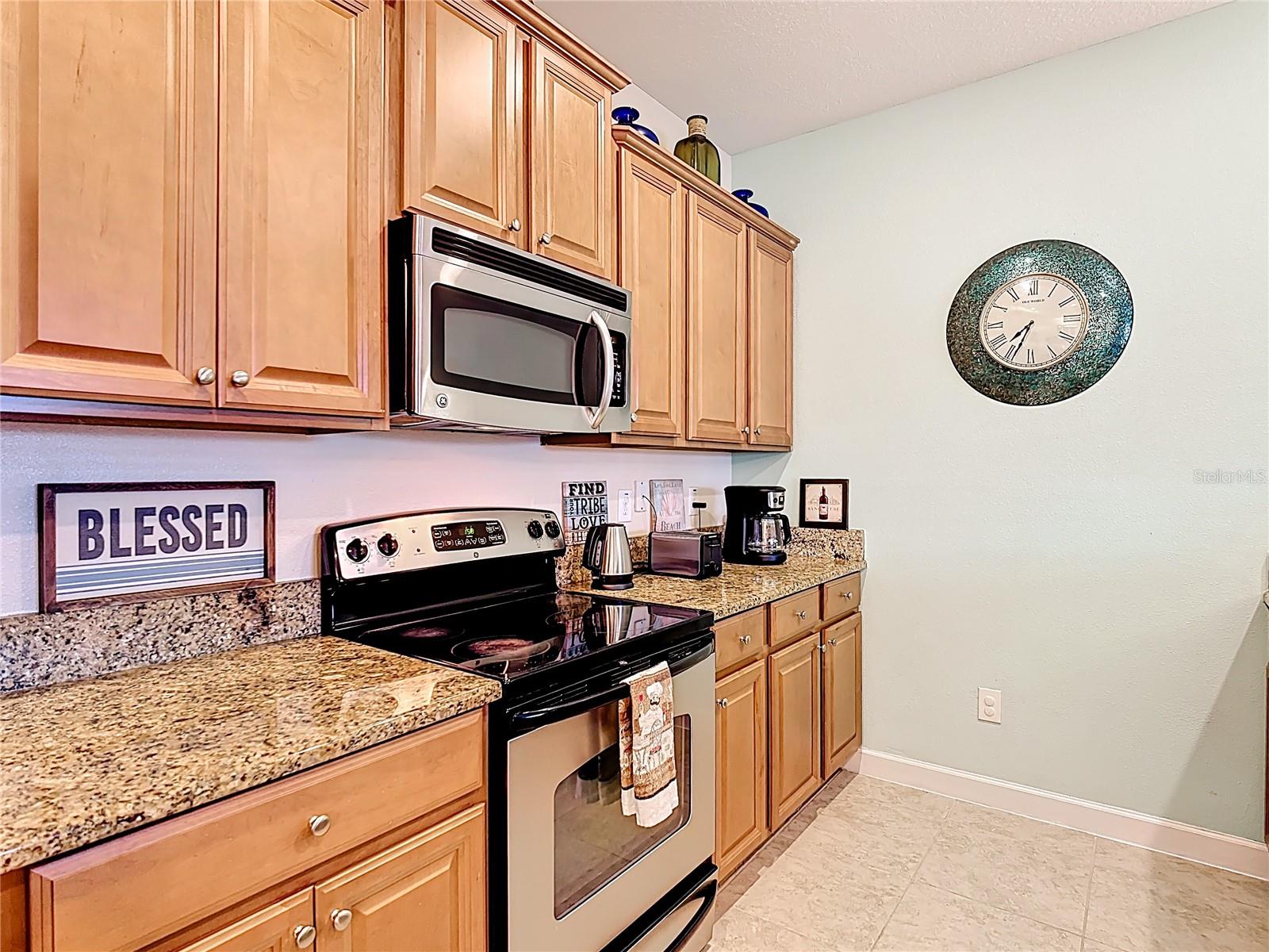 PARADISE PALMS RESORT PH 2 - Residential Lease