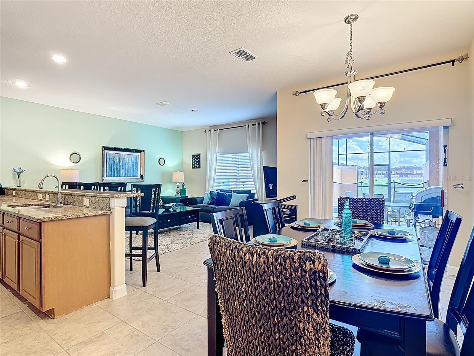 PARADISE PALMS RESORT PH 2 - Residential Lease