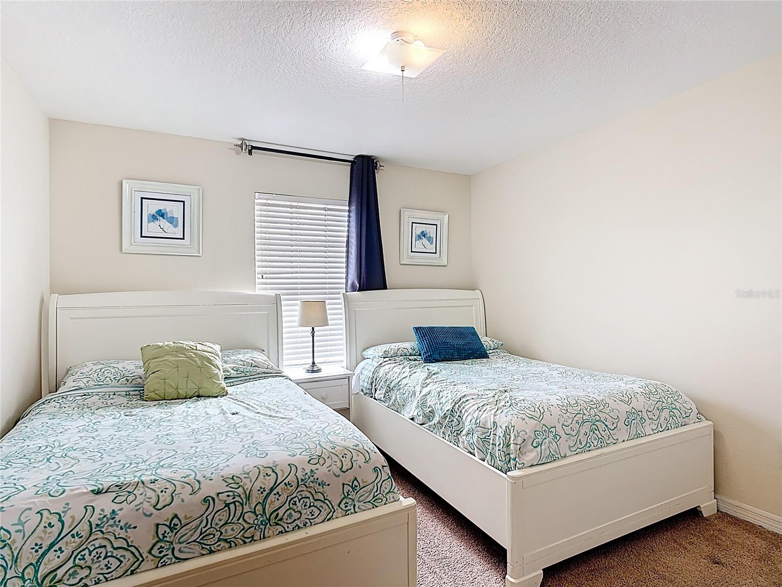 PARADISE PALMS RESORT PH 2 - Residential Lease