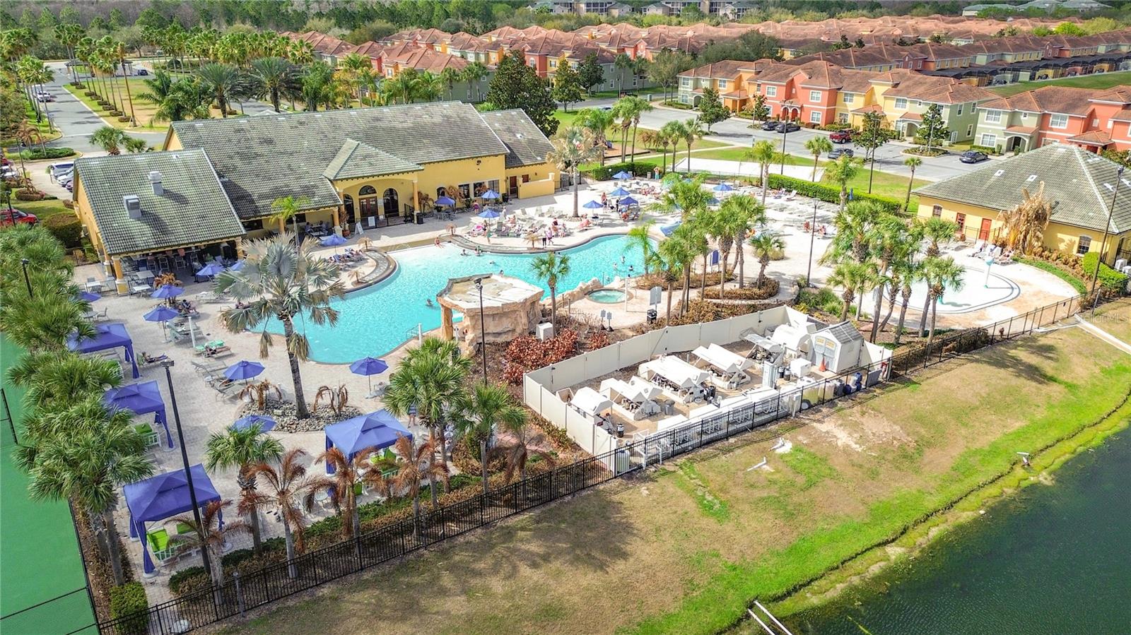 PARADISE PALMS RESORT PH 2 - Residential Lease