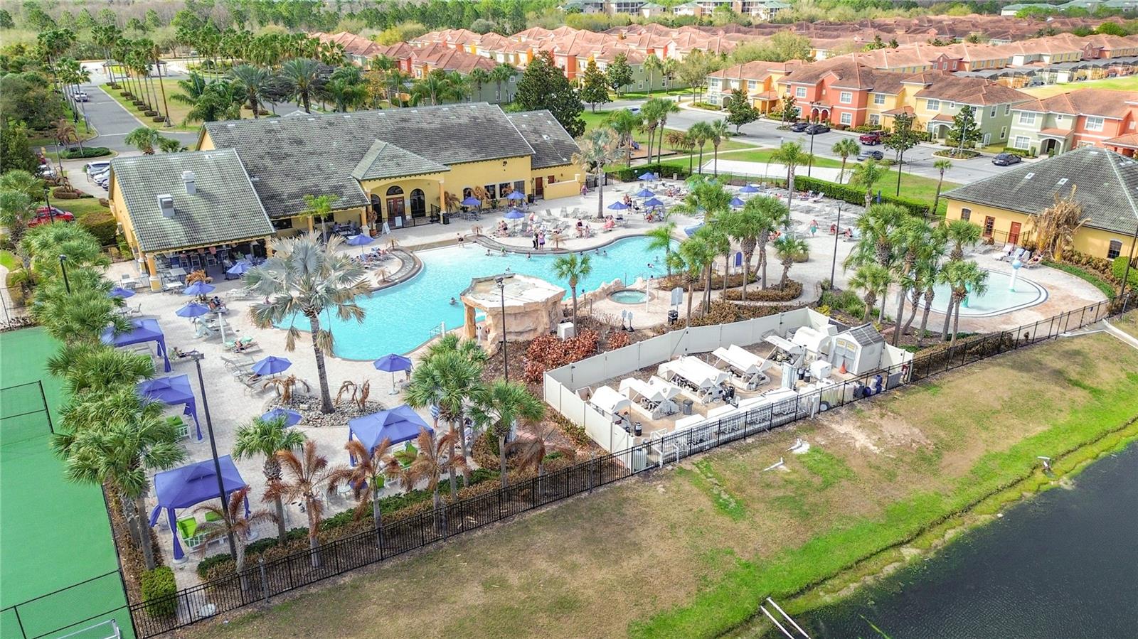 PARADISE PALMS RESORT PH 2 - Residential Lease