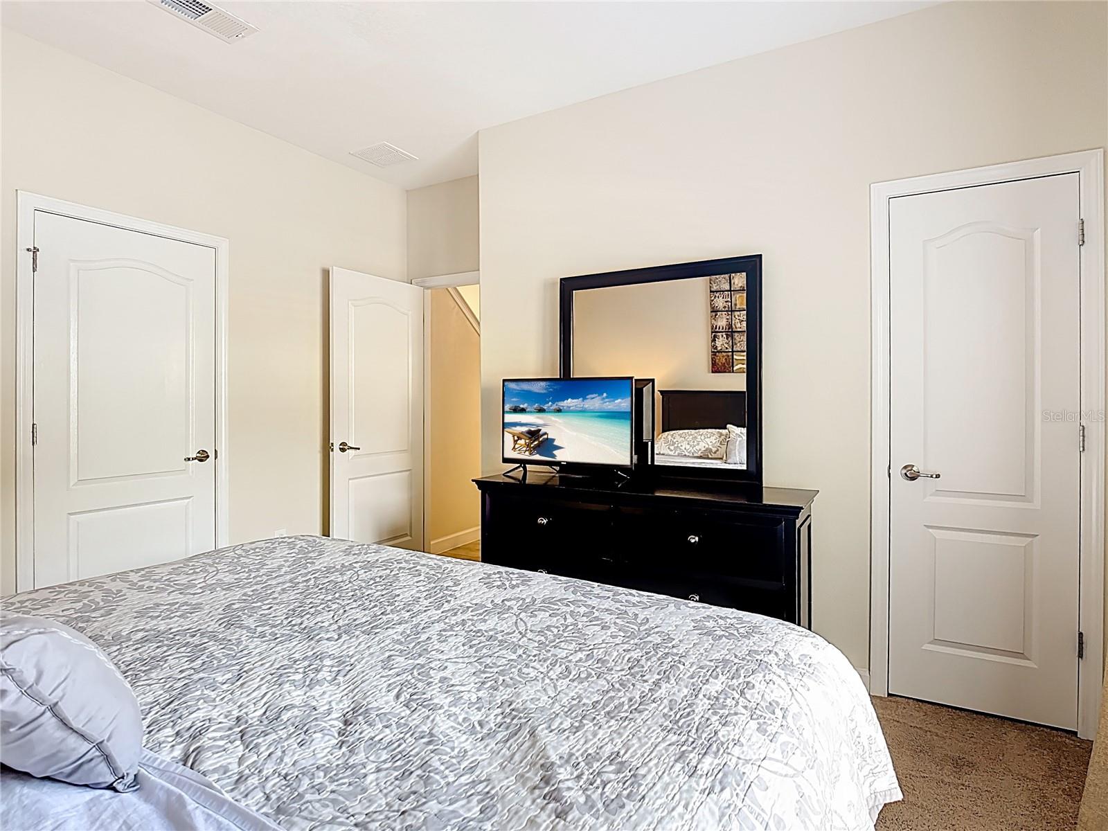 PARADISE PALMS RESORT PH 2 - Residential Lease