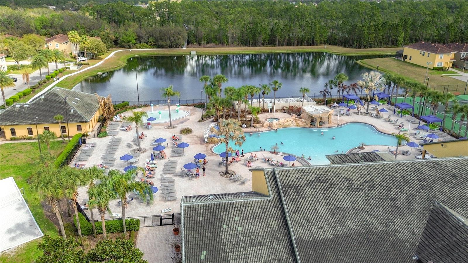 PARADISE PALMS RESORT PH 2 - Residential Lease