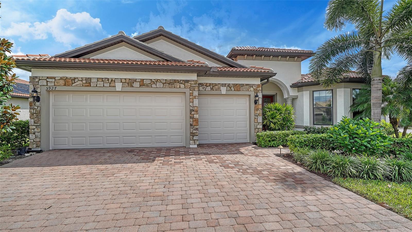 SANDHILL PRESERVE - Residential