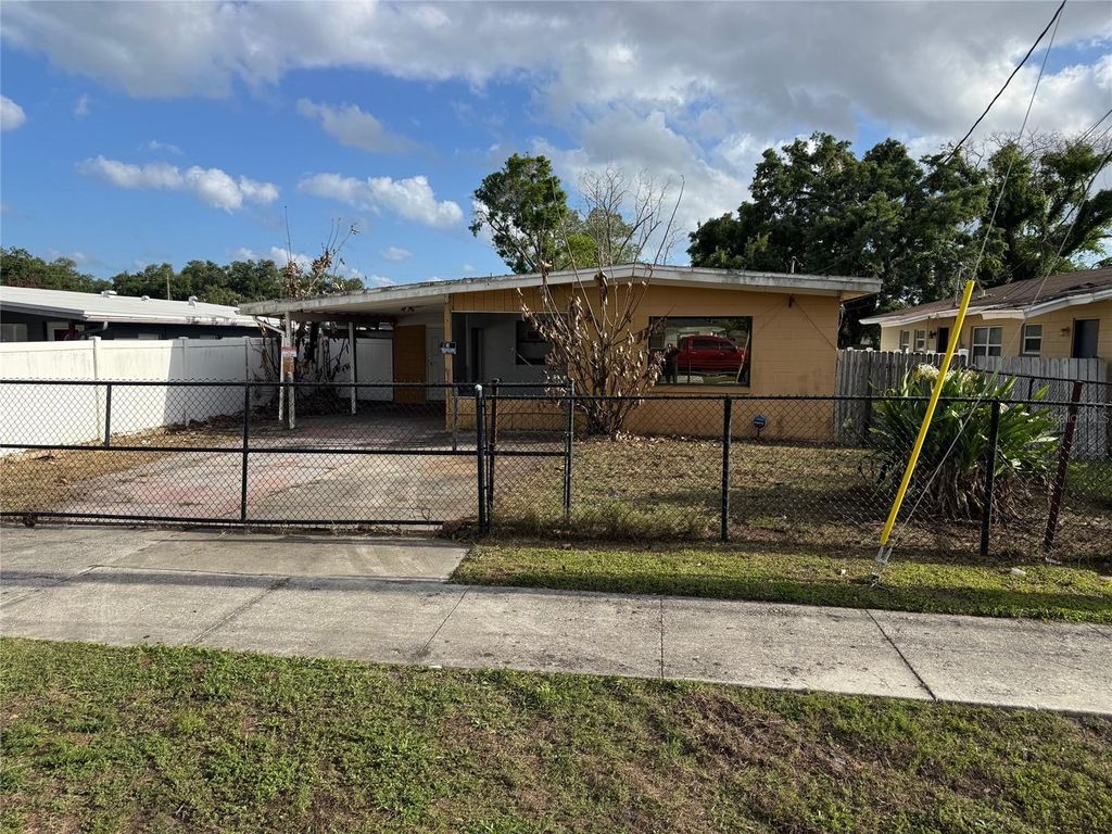 Photo of 4522 Carter Street, Orlando, FL 32811 (MLS # O6398444)