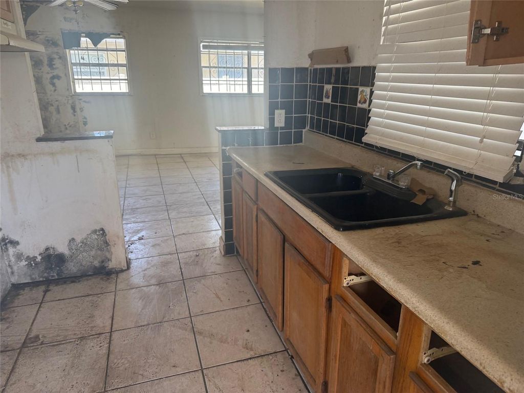 Photo of 4522 Carter Street, Orlando, FL 32811 (MLS # O6398444)