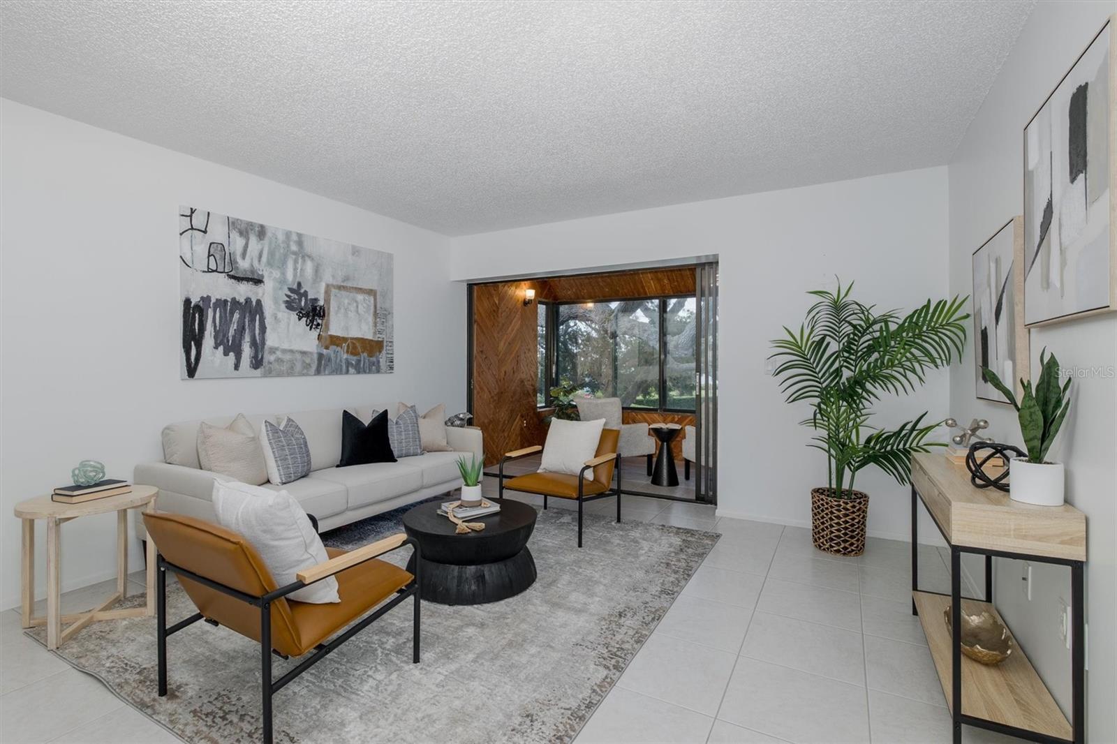 LOVERS OAK CONDO - Residential