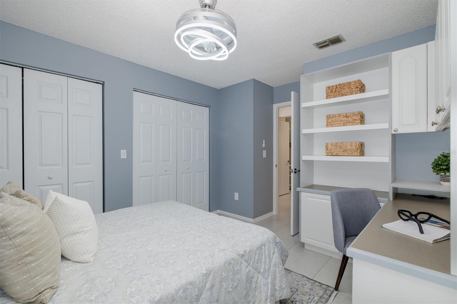 LOVERS OAK CONDO - Residential