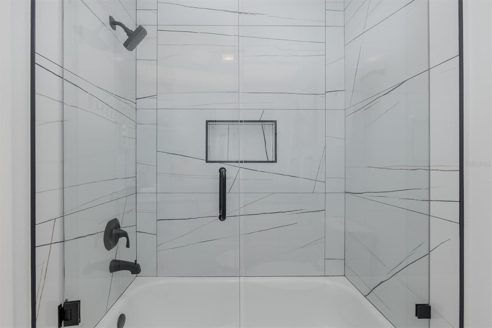 LOVERS OAK CONDO - Residential