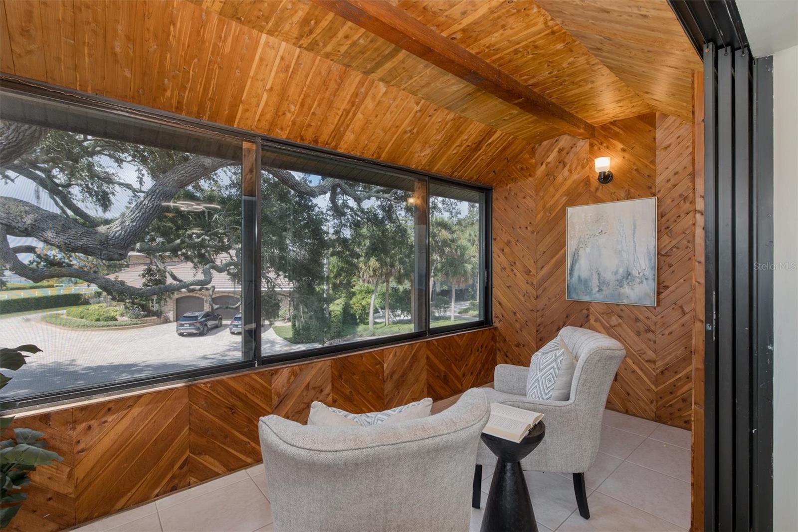 LOVERS OAK CONDO - Residential