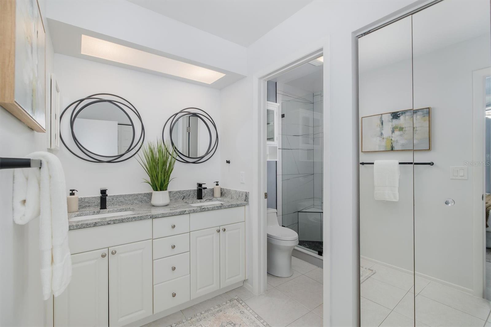 LOVERS OAK CONDO - Residential