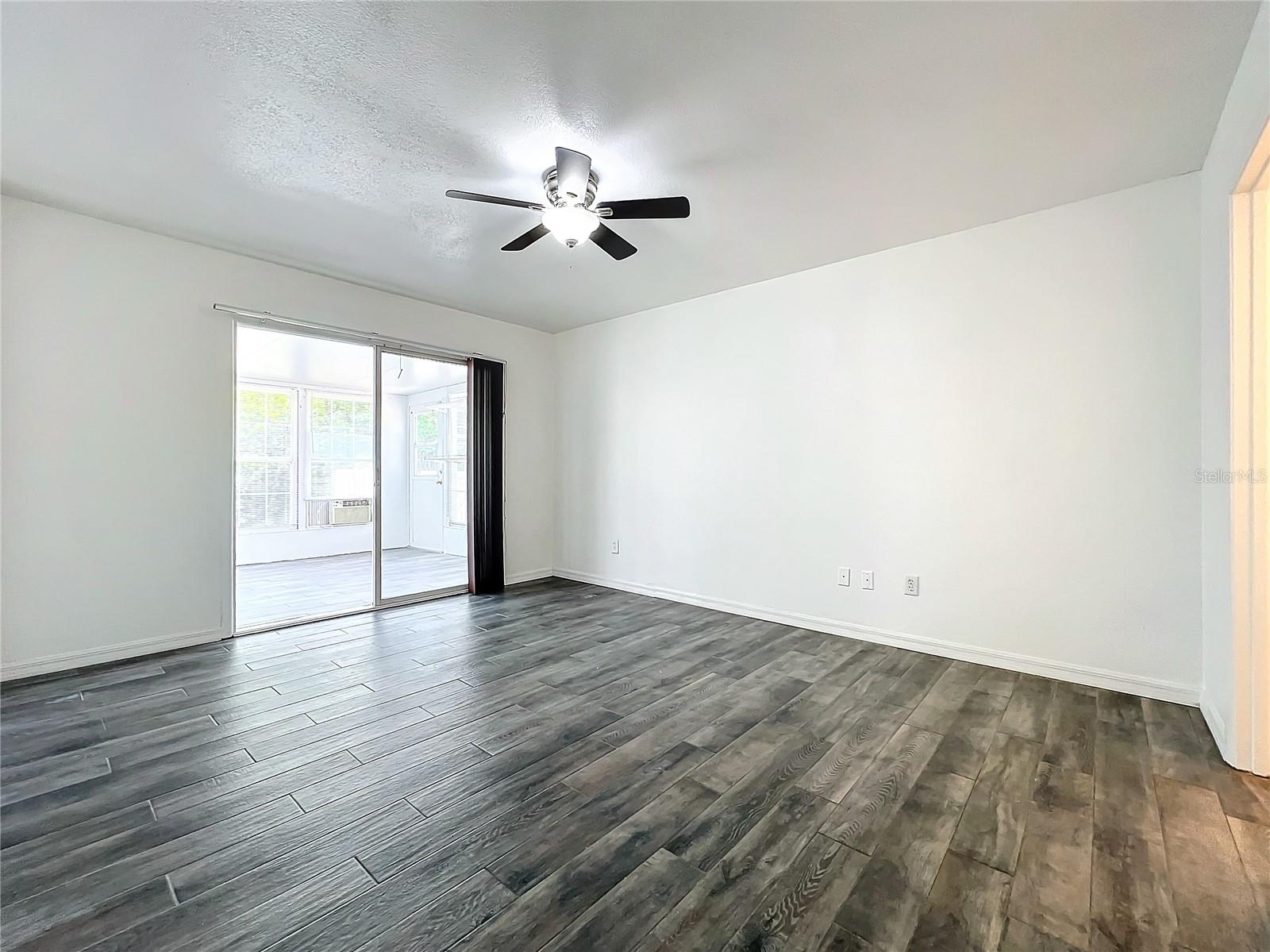 DEER CREEK VILLAGE SEC 04 - Residential Lease