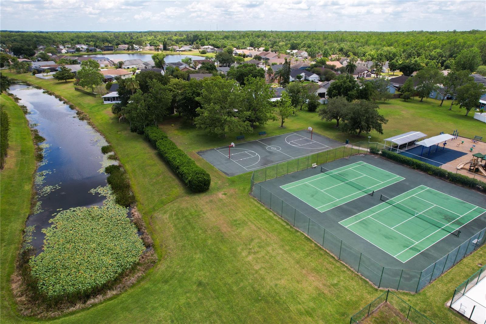 DEER CREEK VILLAGE SEC 04 - Residential Lease