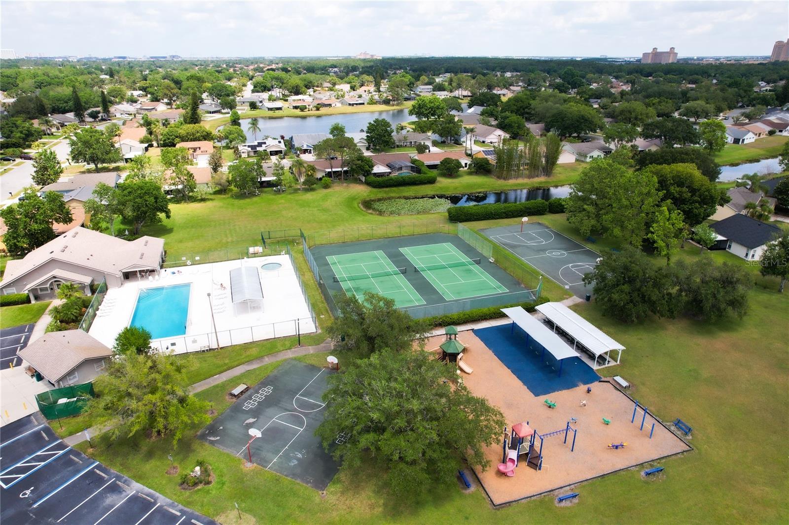 DEER CREEK VILLAGE SEC 04 - Residential Lease
