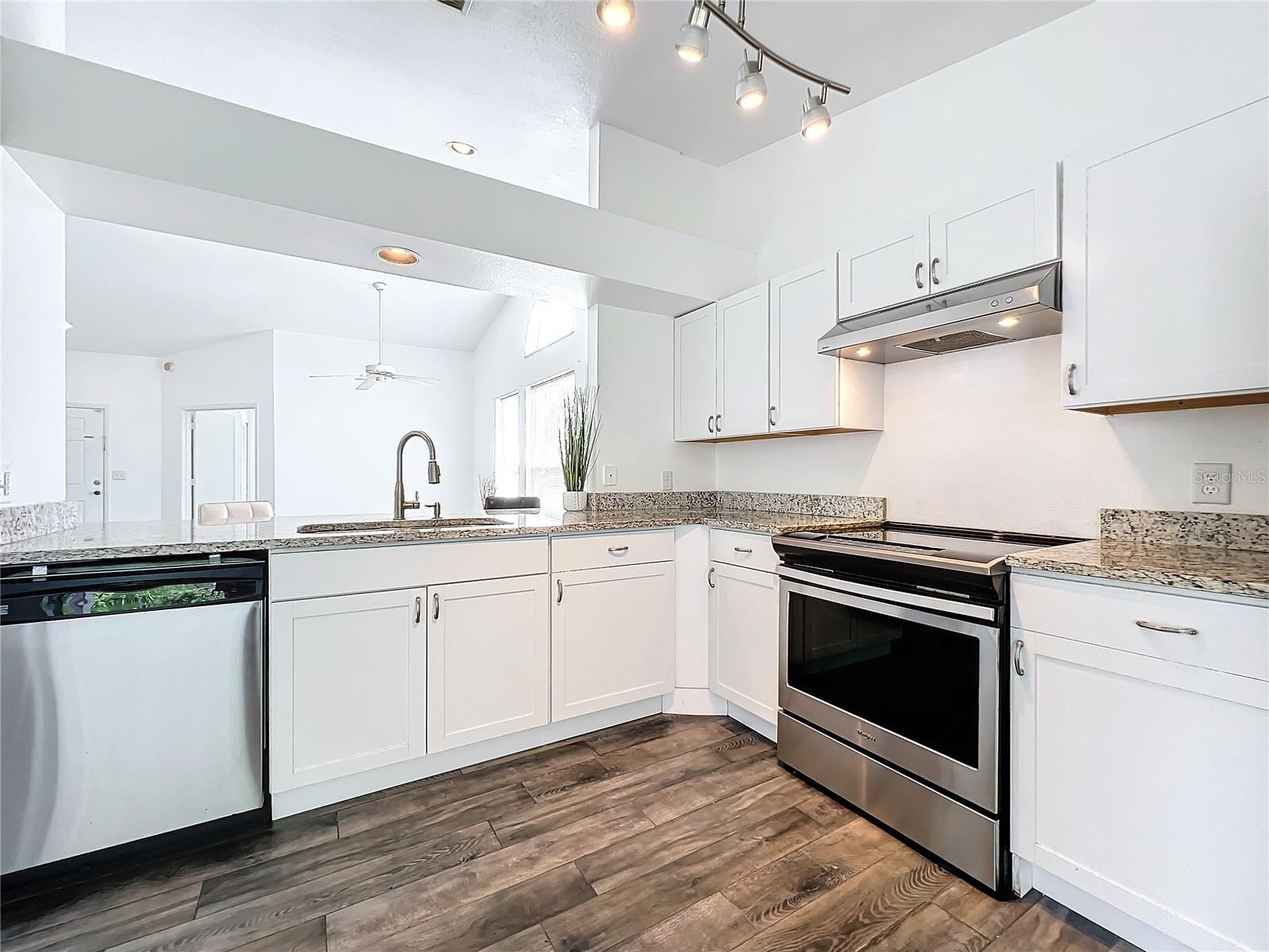 DEER CREEK VILLAGE SEC 04 - Residential Lease