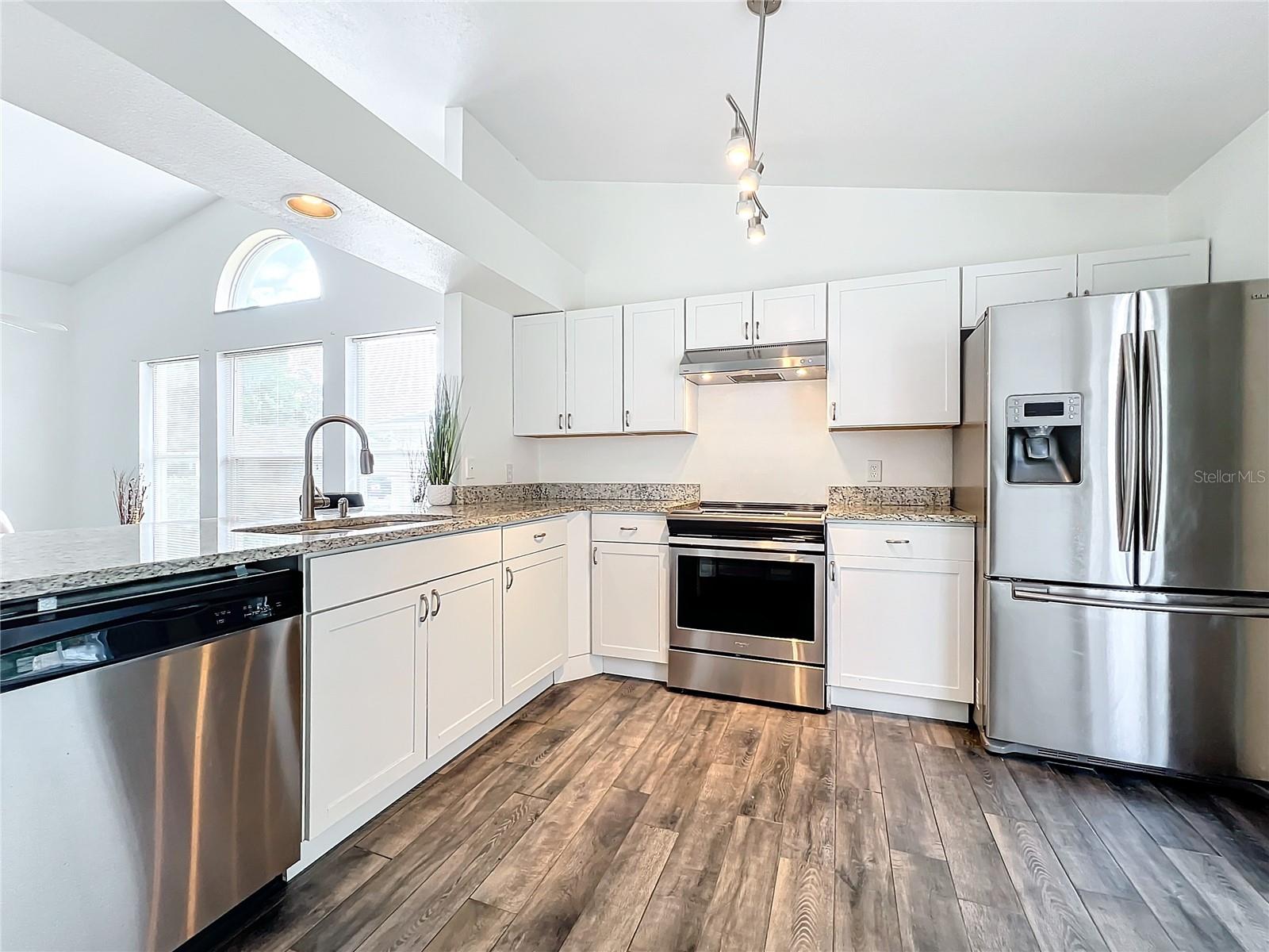 DEER CREEK VILLAGE SEC 04 - Residential Lease