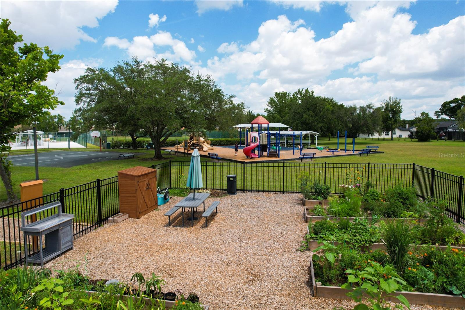 DEER CREEK VILLAGE SEC 04 - Residential Lease