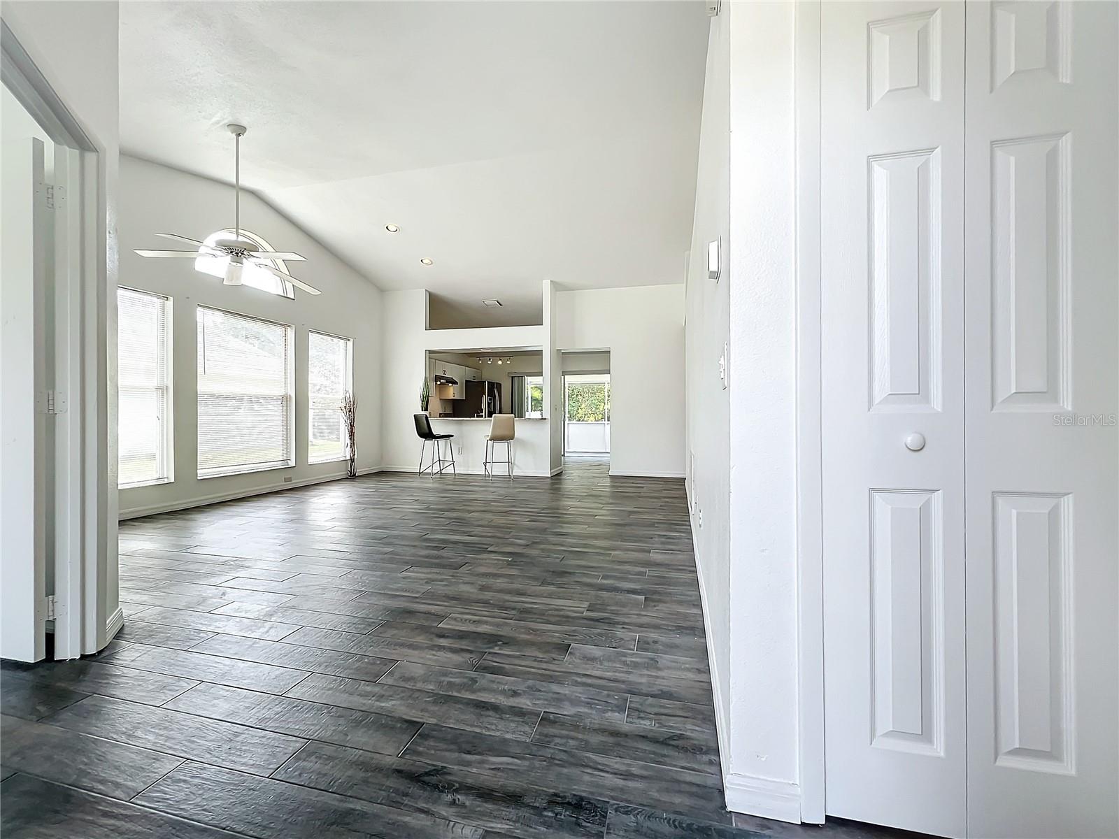 DEER CREEK VILLAGE SEC 04 - Residential Lease