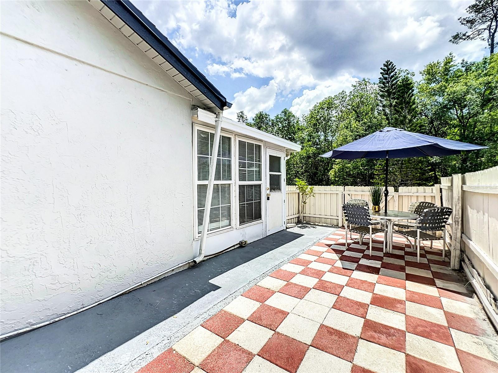 DEER CREEK VILLAGE SEC 04 - Residential Lease
