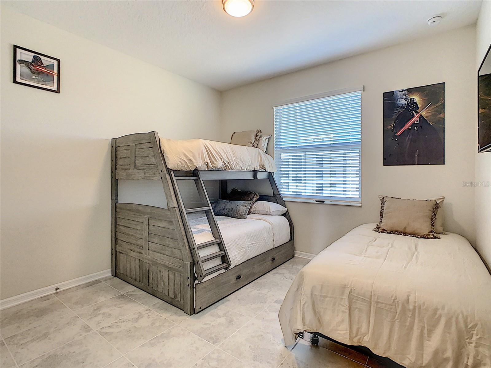 THE TERRACES AT STOREY LAKE CONDO 2 PH 6 - Residential