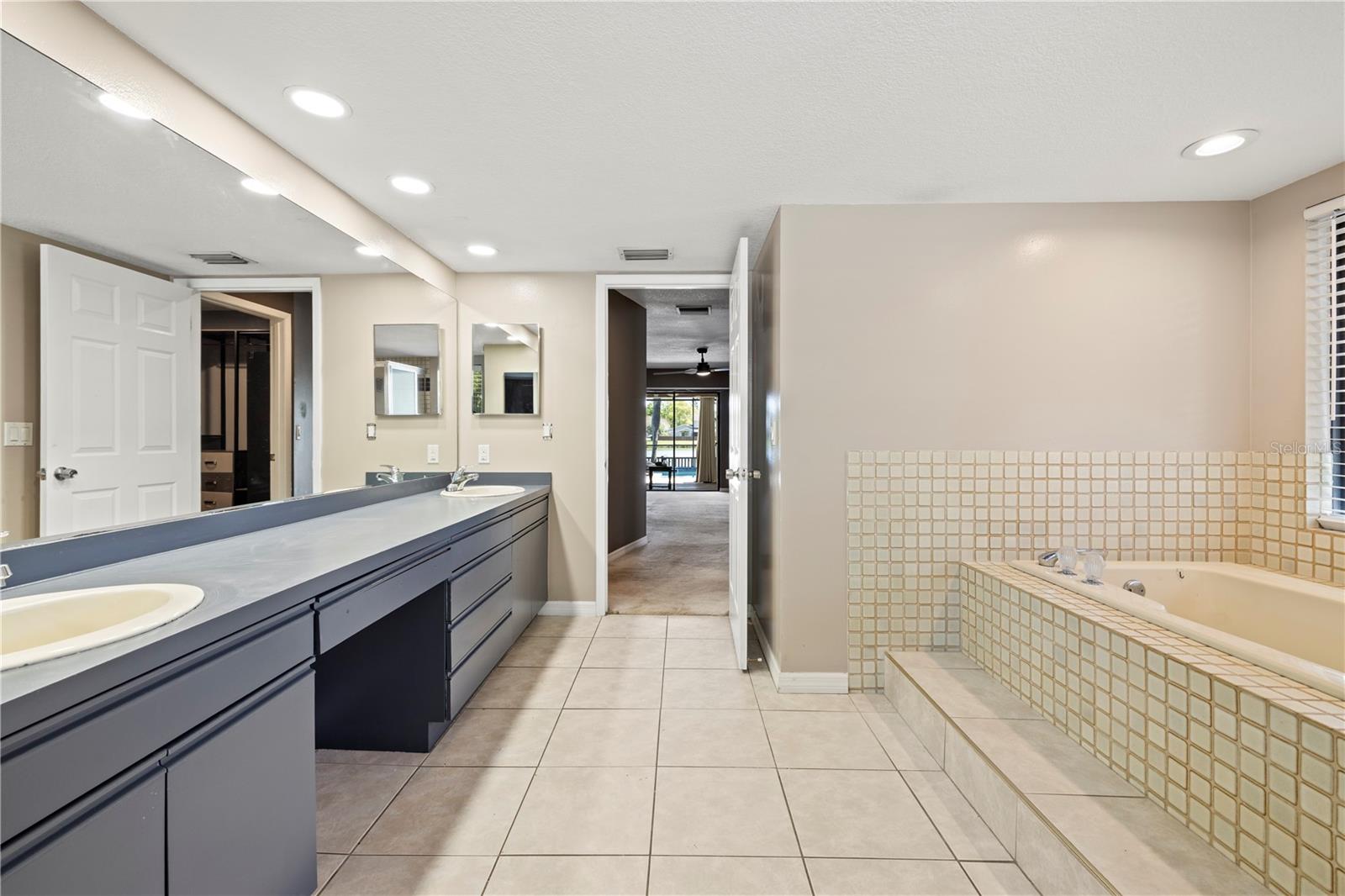 LAKE FOREST UNIT 3 - Residential