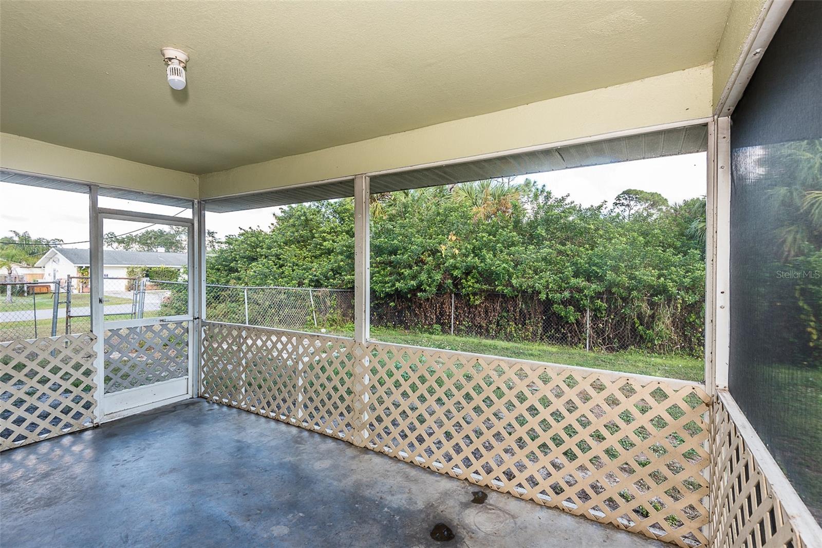 PORT CHARLOTTE SEC 033 - Residential Lease