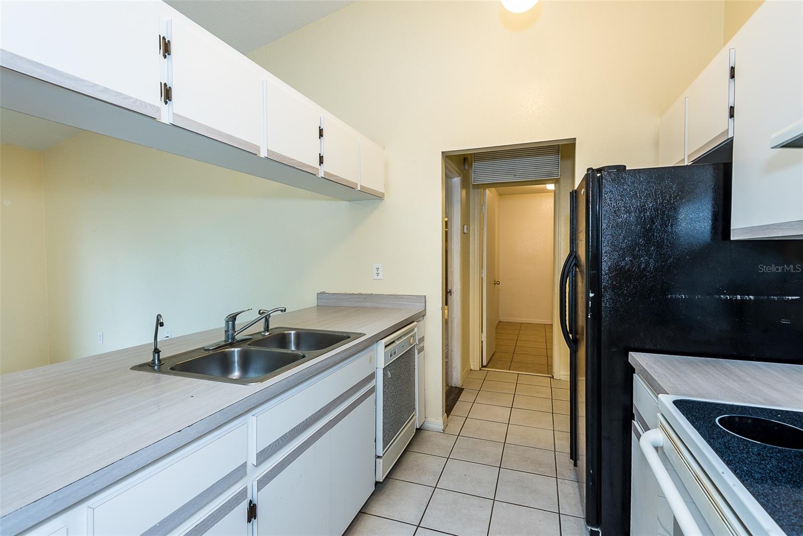 PORT CHARLOTTE SEC 033 - Residential Lease