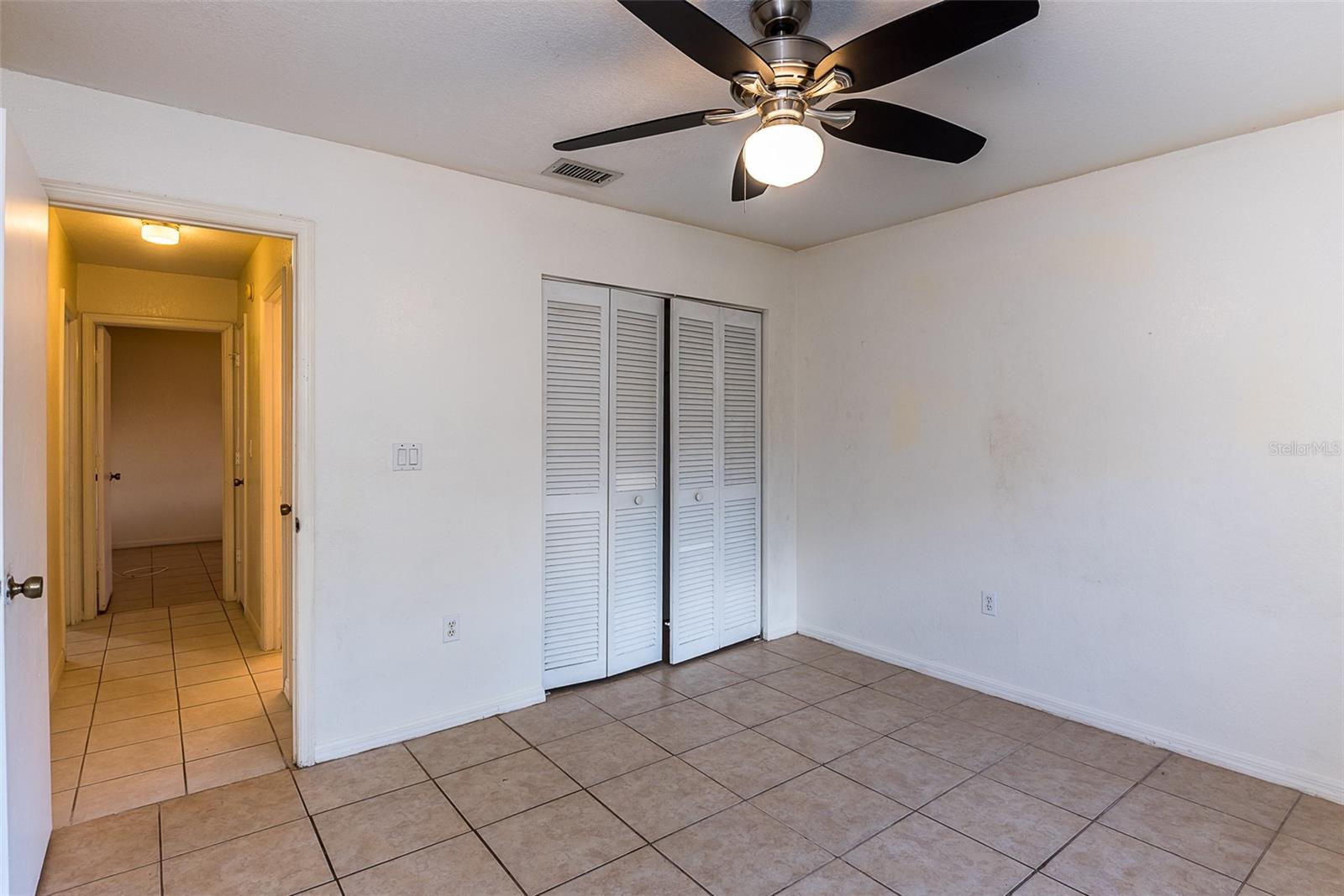 PORT CHARLOTTE SEC 033 - Residential Lease