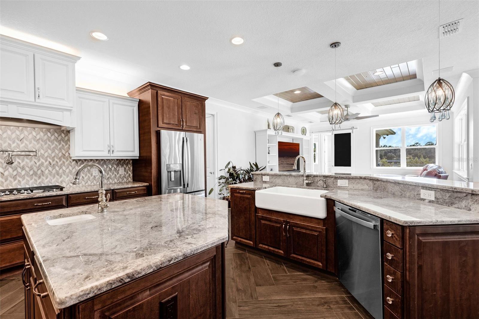 SILVER SPRINGS SHORES - Residential