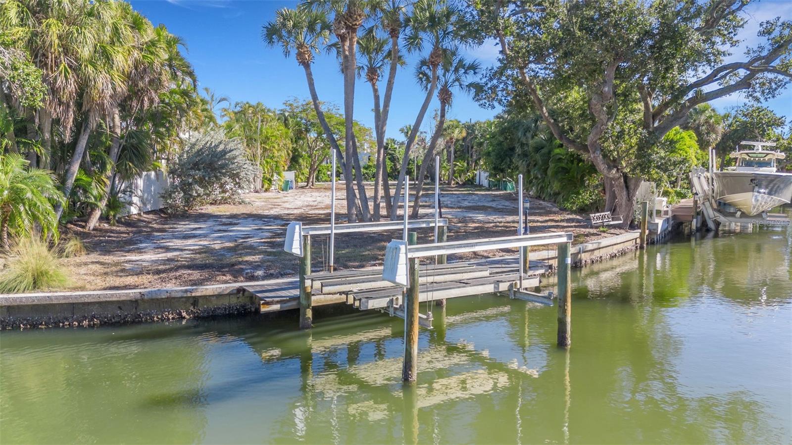 MIDNIGHT HARBOR SUB - Land