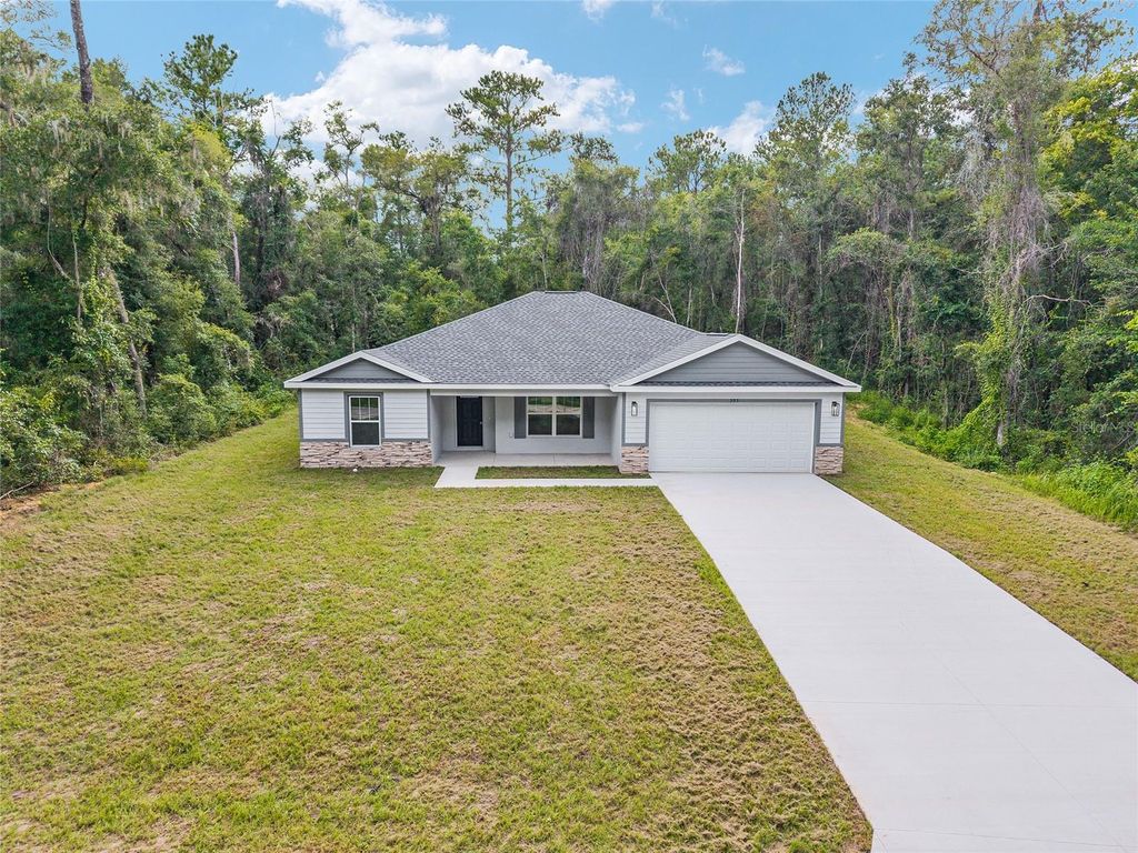 Photo of 595 E Byrd Loop, Dunnellon, FL 34434 (MLS # G5101664)