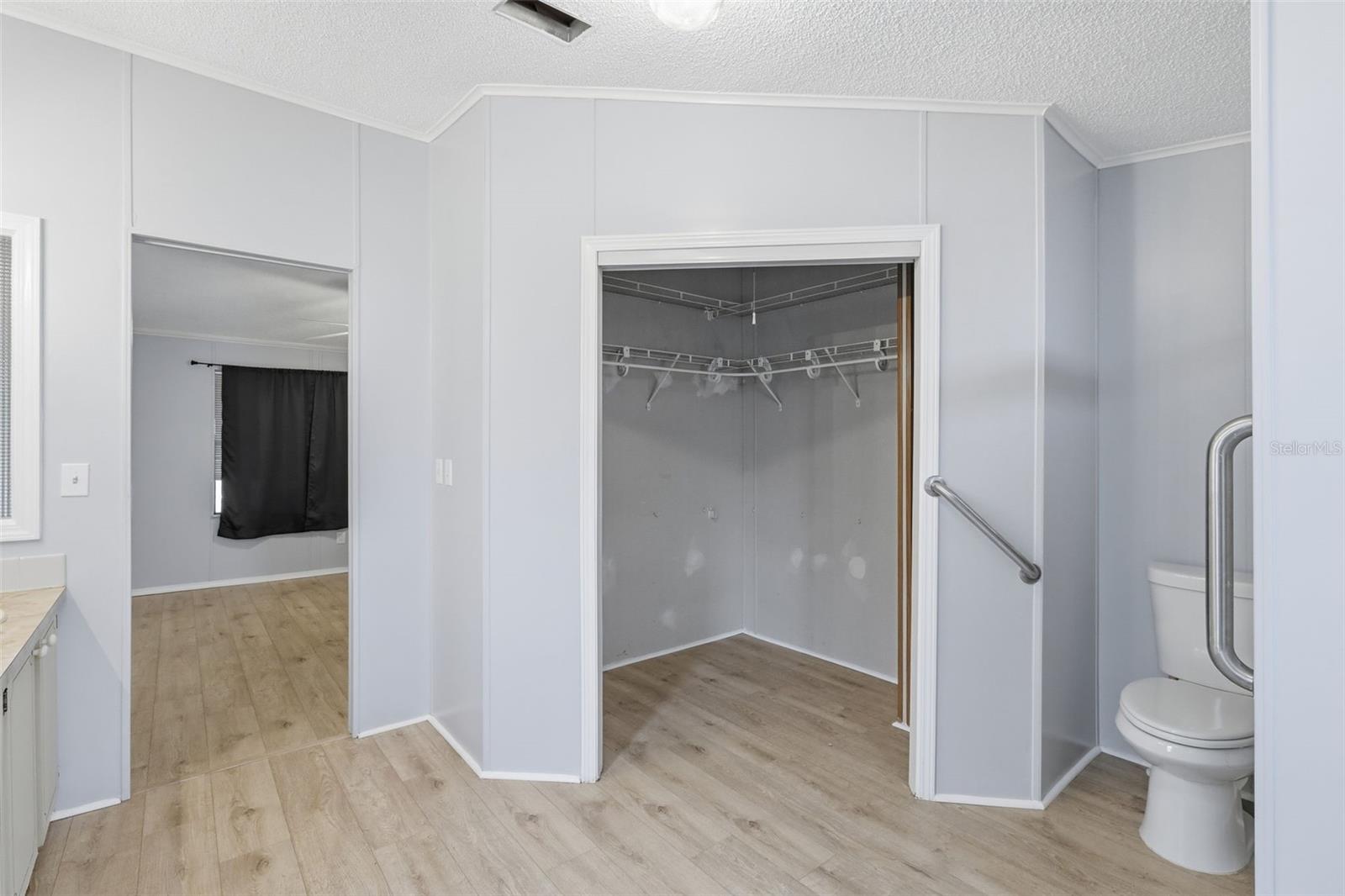 PINE FOREST ESTATES UNREC SUB - Residential