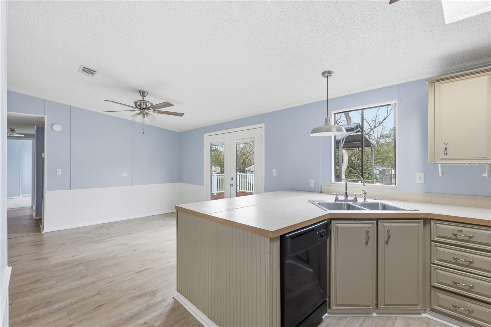 PINE FOREST ESTATES UNREC SUB - Residential