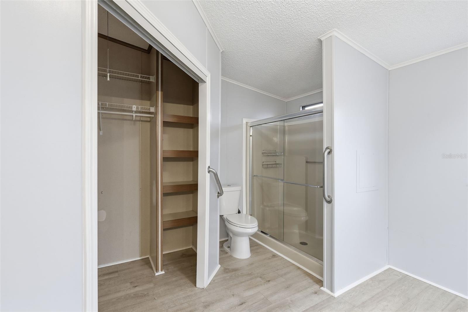 PINE FOREST ESTATES UNREC SUB - Residential