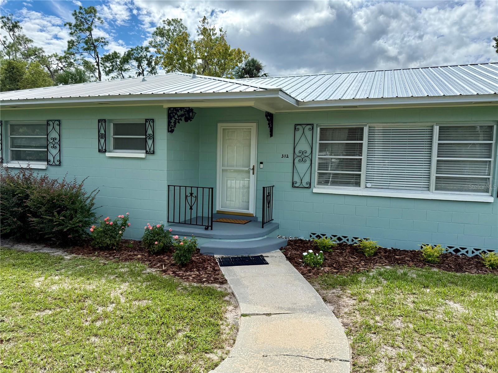 FRST HILLS - Residential Lease