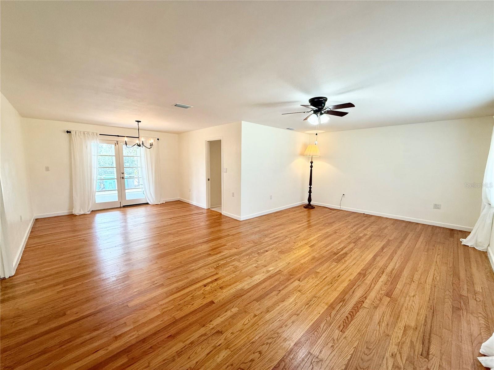 FRST HILLS - Residential Lease