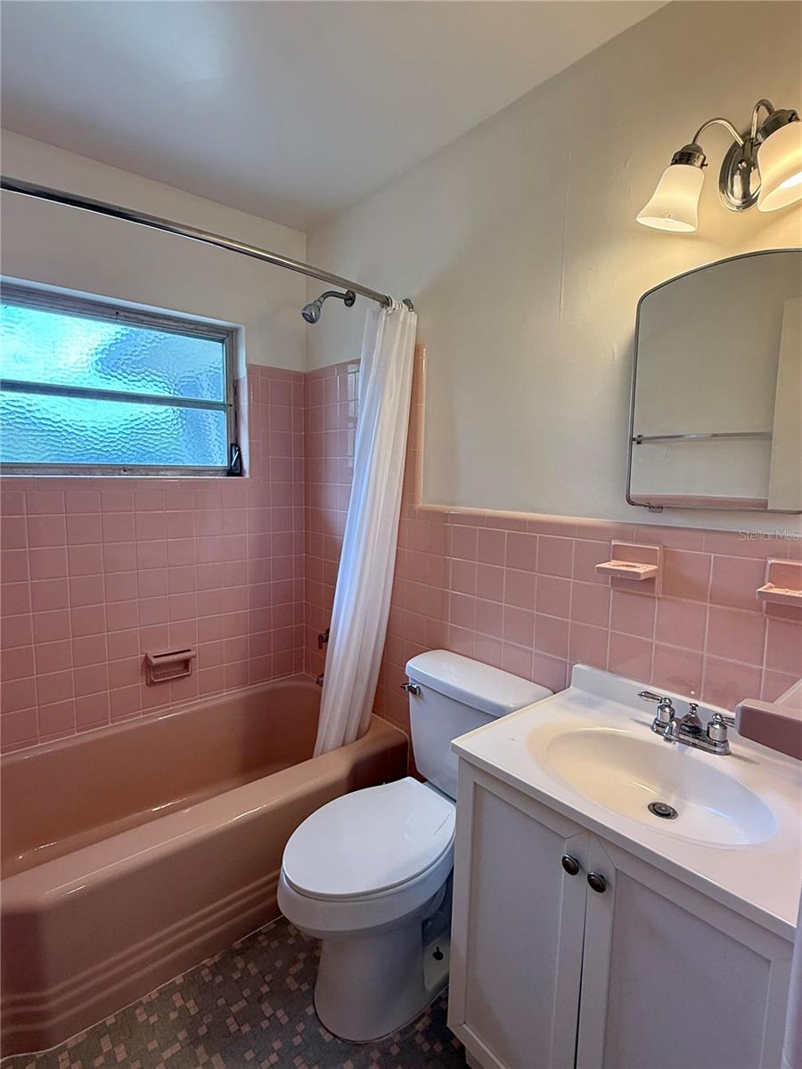 FRST HILLS - Residential Lease