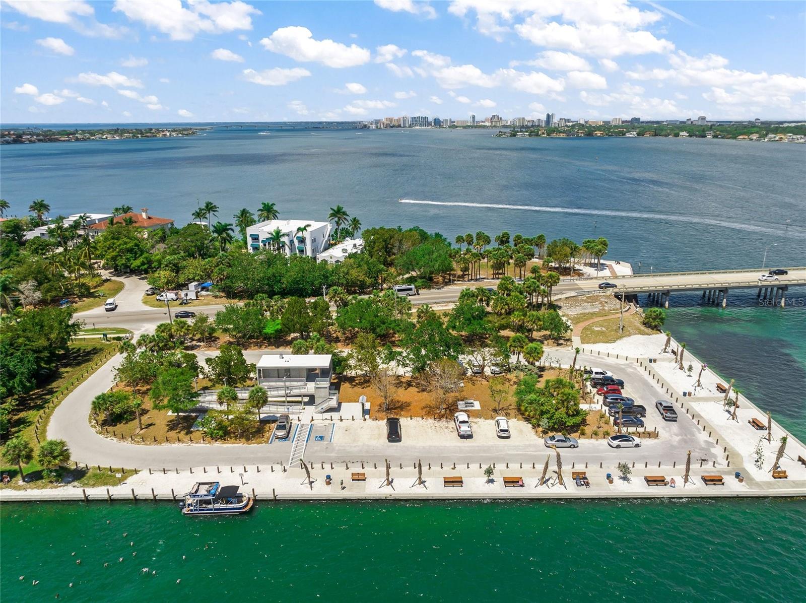 SHORELAND WOODS - Residential