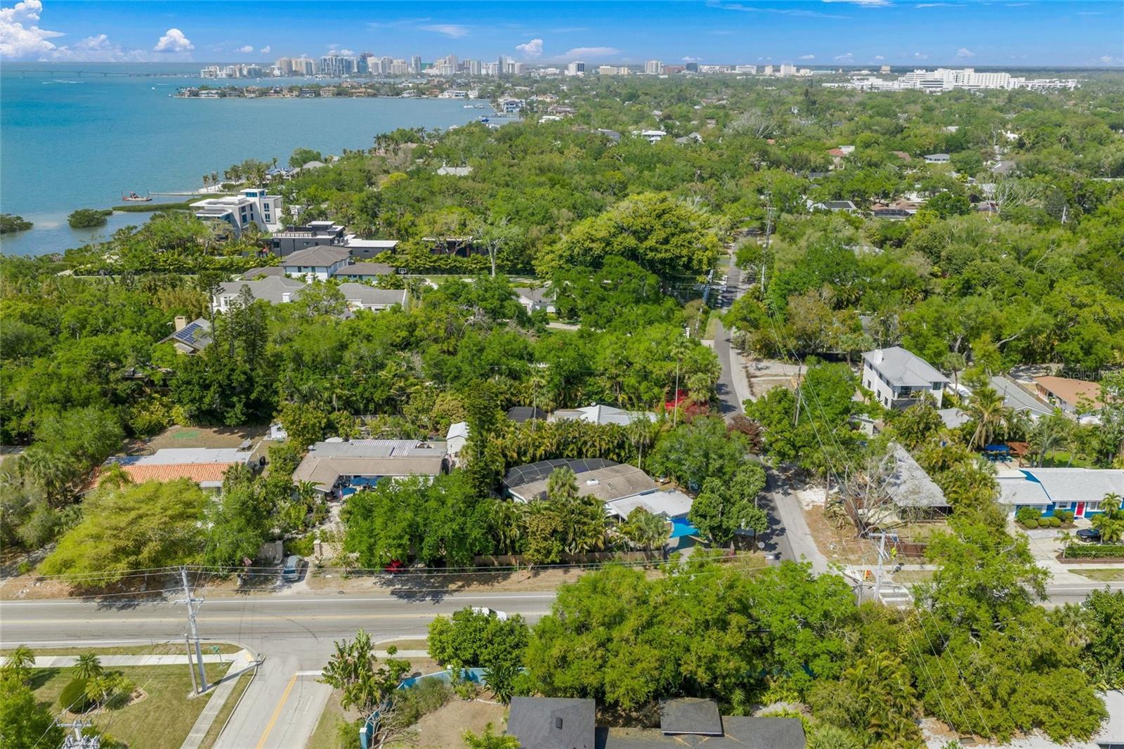 SHORELAND WOODS - Residential