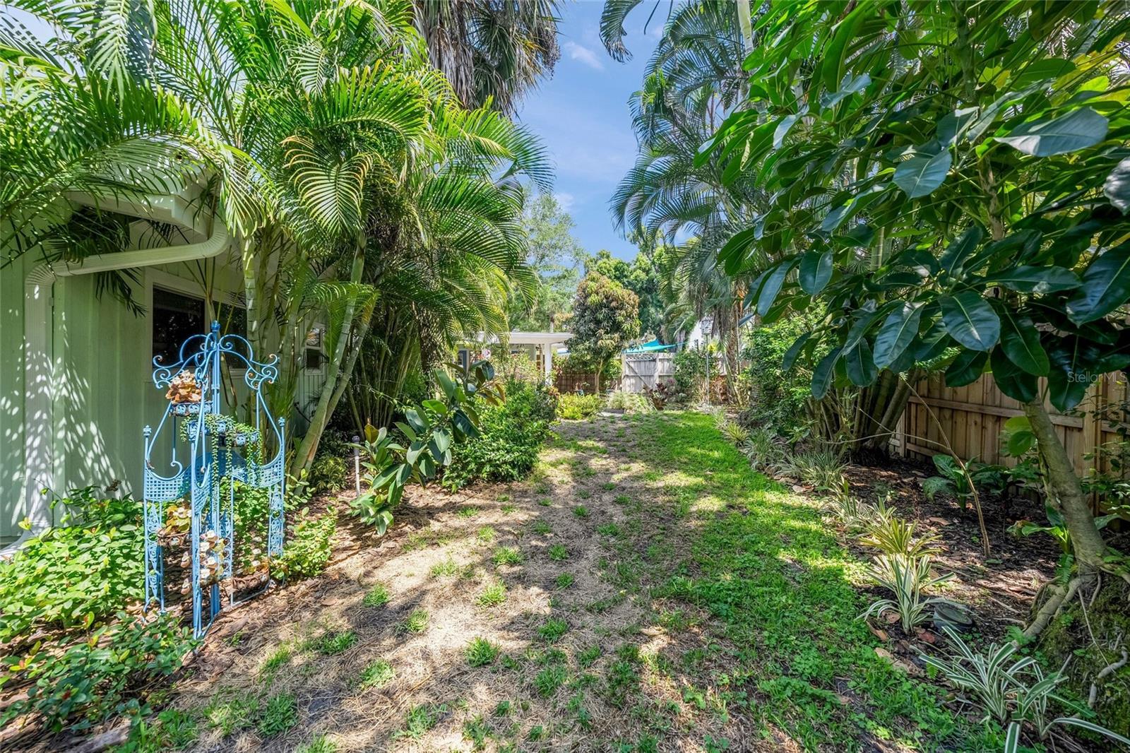 SHORELAND WOODS - Residential