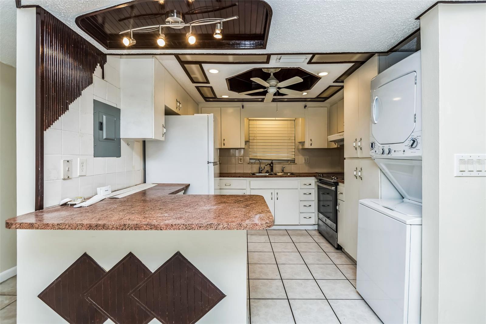 122 N KINGS AVENUE 101