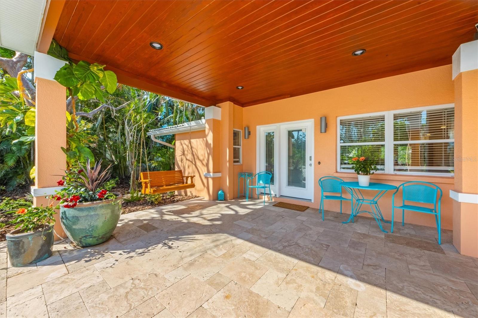 6806 PALM DRIVE