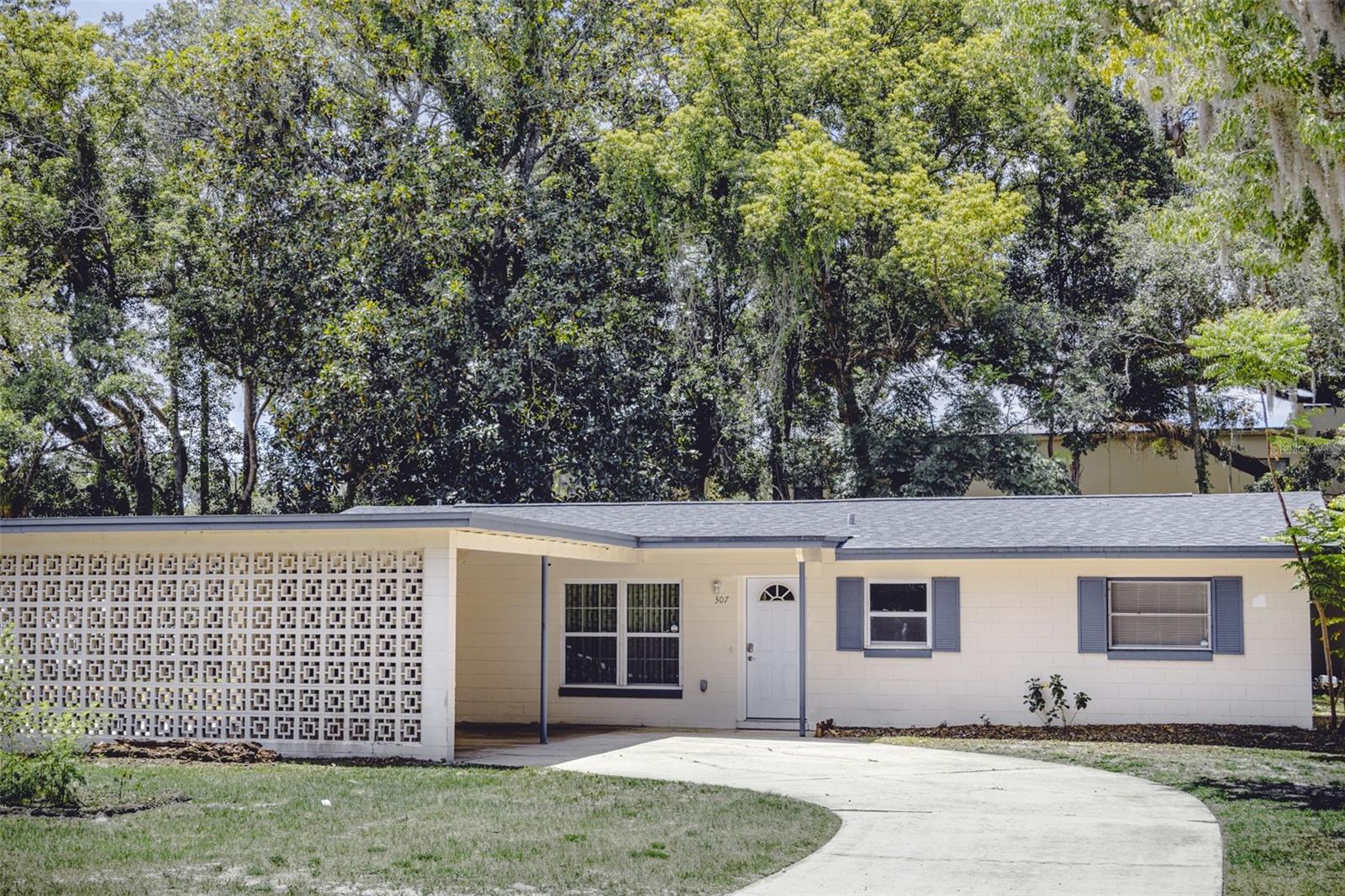 AMENDED OF CRYSTAL LAKE SHORES - Residential Lease