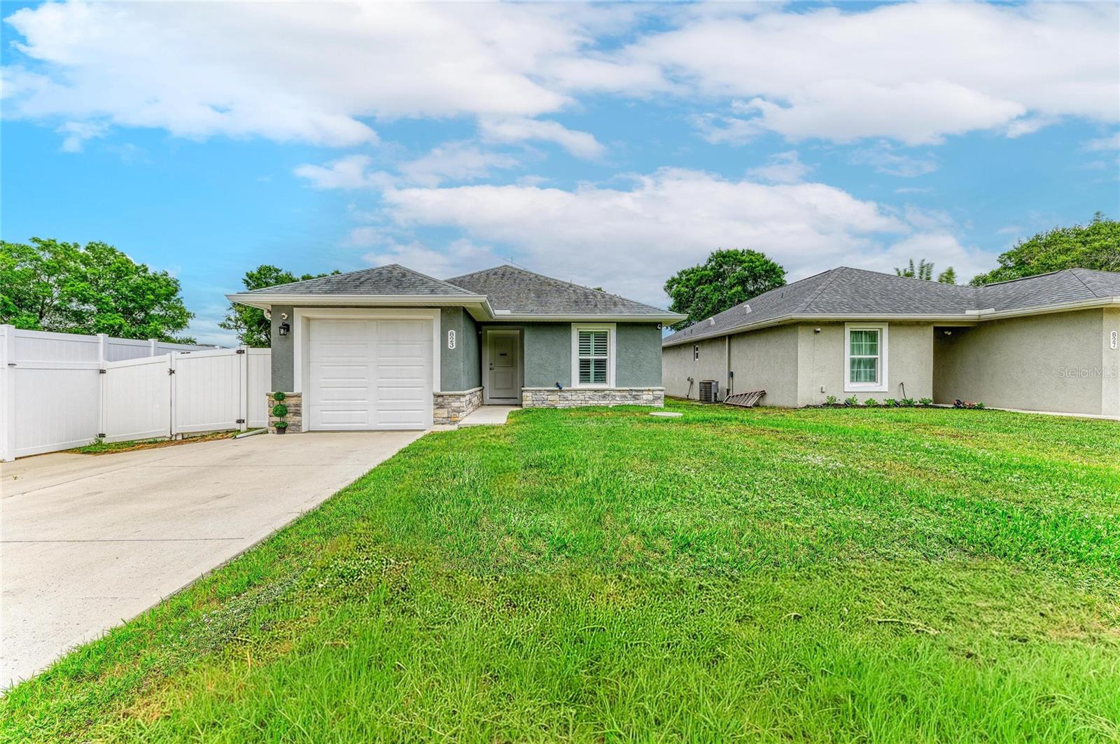 823 BACON AVENUE