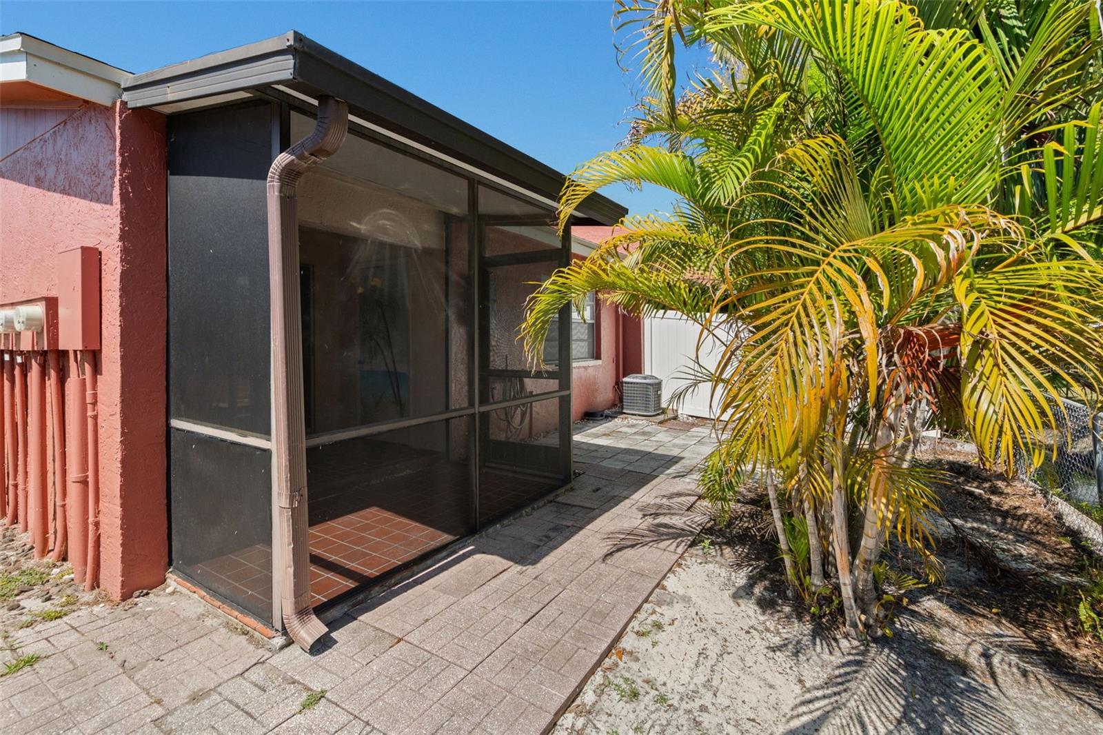 VILLAS OF BONNIE BAY - Residential