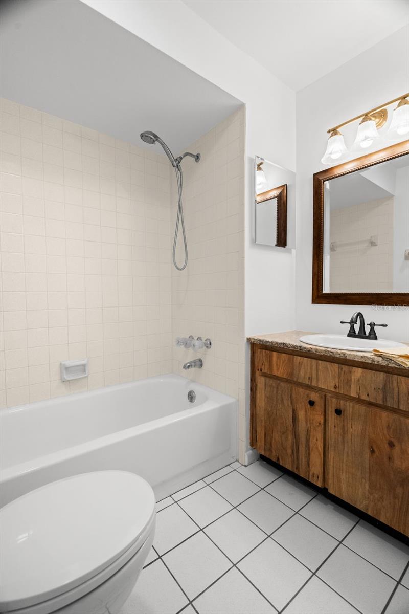 VILLAS OF BONNIE BAY - Residential